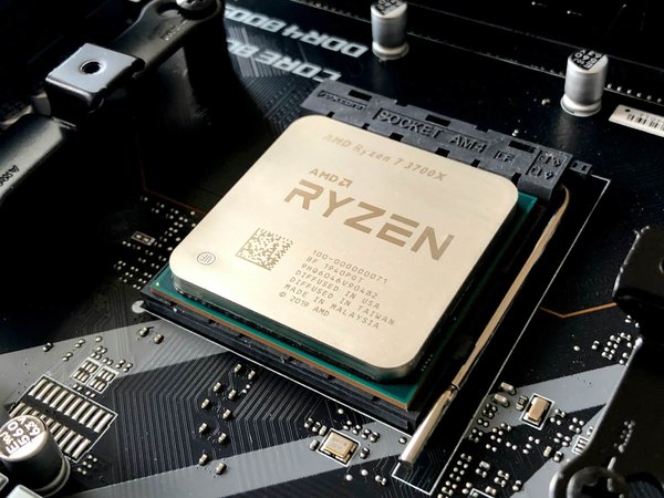 What are the best practices for installing a Noctua NH-D15 cooler in an AMD Ryzen 9 5900X system for optimal cooling?